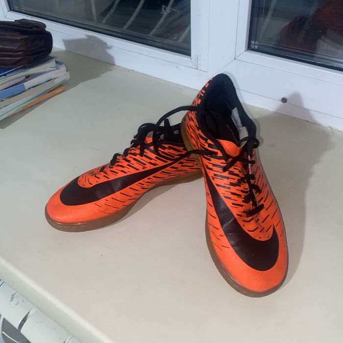Футзалки для футбола Nike