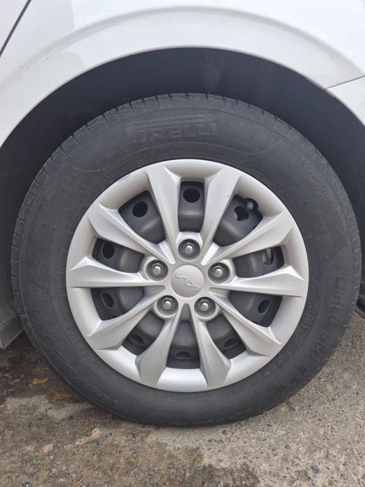 Комплект колес R15 Pirelli 195/65 + зимние шины, диски — 150 000 ₸