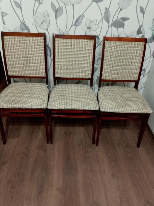 Стулья для кухни зала