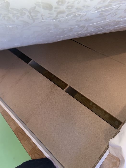 Продается двуспальная кровать