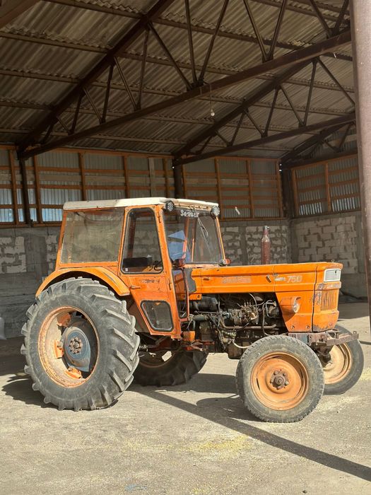 Tractor Fiat 750
