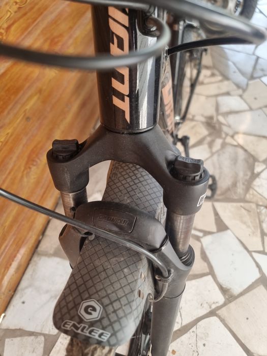 Продам велосипед giant roam4
