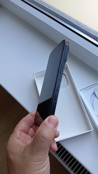 iPhone 16 pro 256 гб