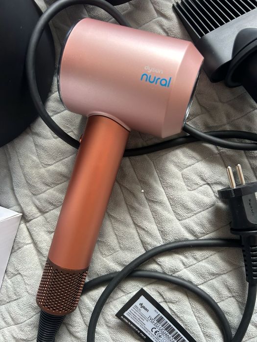 Фен Dyson supersonic nural