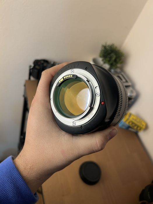 Canon EF 85 1.2L