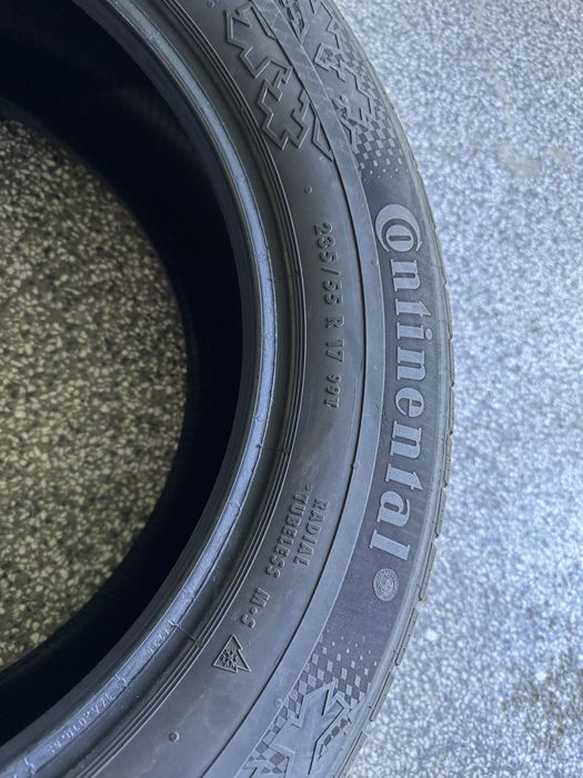 Continental  235/55/17