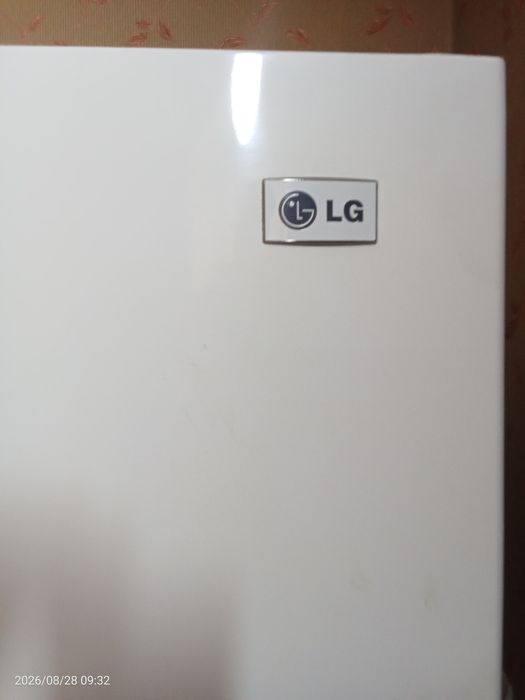 Продам холодильник LG