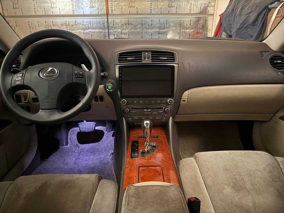 Lexsus IS-300 черный