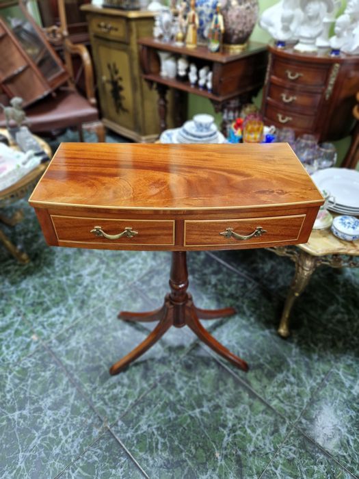 Превъзходна антикварна френска конзолна масичка