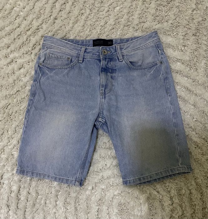 Pantaloni scurti Reserved