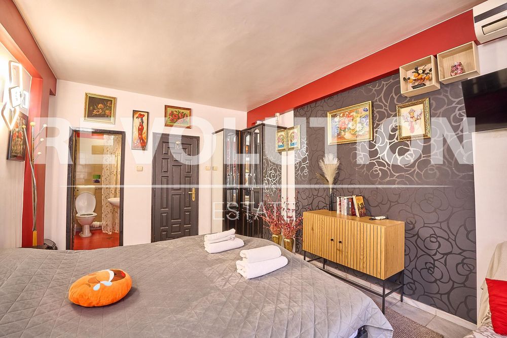 Дава се под наем Едностаен апартамент в Пловдив, Център - 38 кв.м за 409 € - Снимка #3