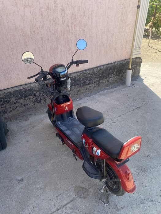 Электронный скутер