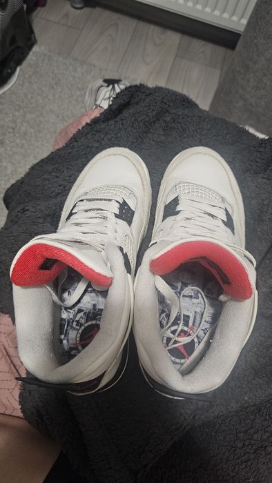 Jordan 4 Retro OG FC