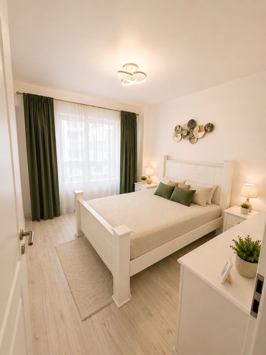 Vand apartament 3 camere - Central Adress, etaj 4