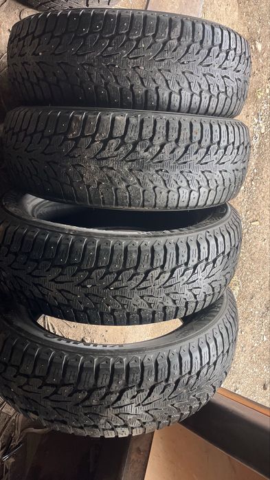 225/60 R18 Kumho 4шт