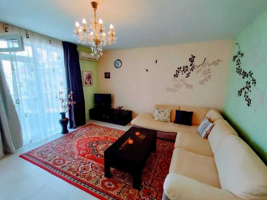 Продава се Двустаен апартамент в Поморие - 90 кв.м за 561 €/кв.м - Снимка #2