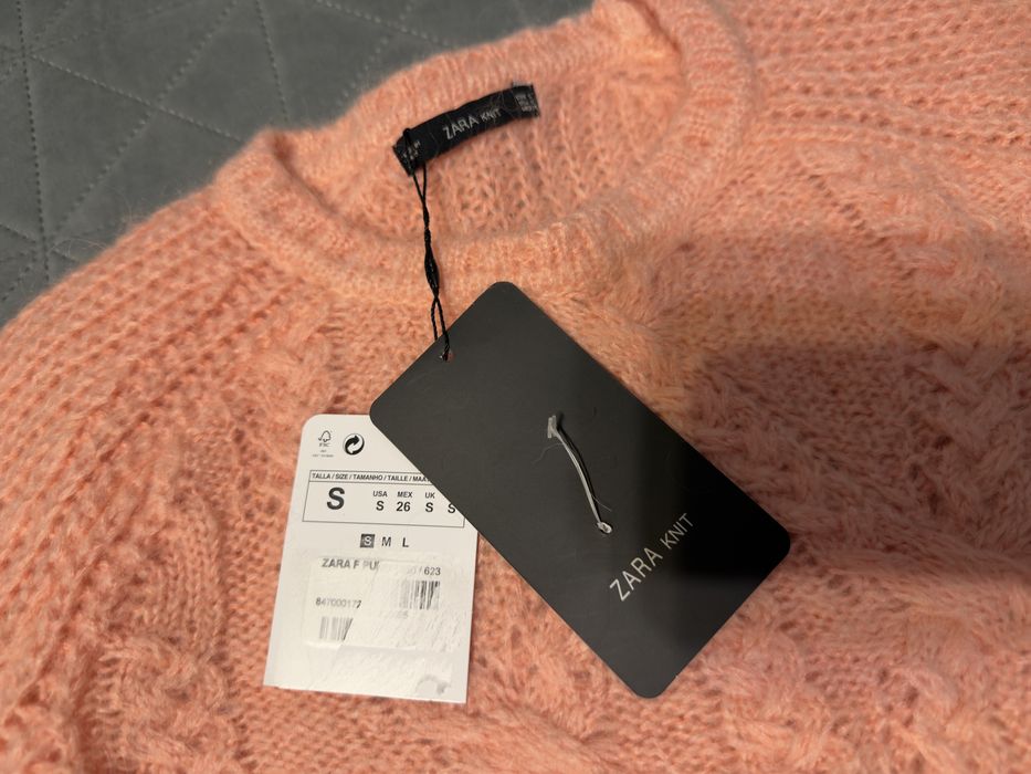 Pulover Zara nou cu eticheta de 50€ marime S stoc 2 bucati