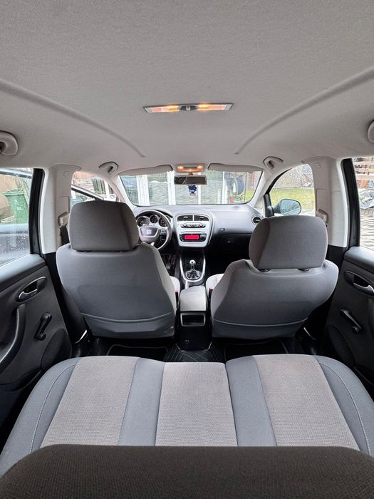 Vând Seat altea xl