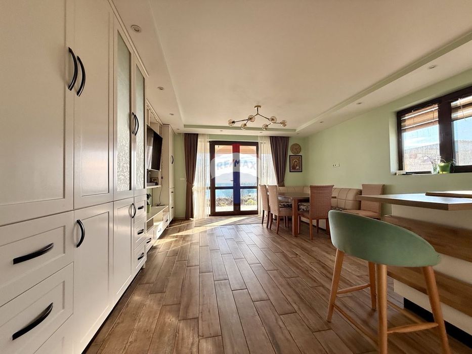 Продава се Къща в Балчик - 350 кв.м за 722 €/кв.м - Снимка #3