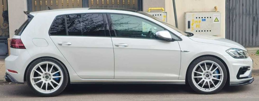 vand jante OZ Racing Superleggera R19