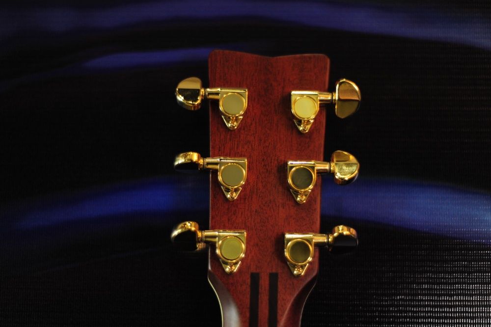 Гитара с необычным звучание YAMAHA Trans-Acoustic