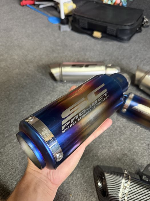 Vând finale universale de tip replici SC Project și Akrapovic ideale pentru moto, atv, scuter, quad