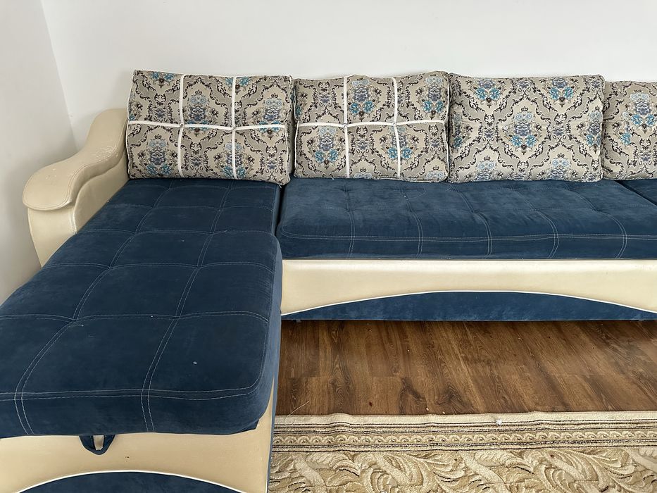 Диван в гостиную