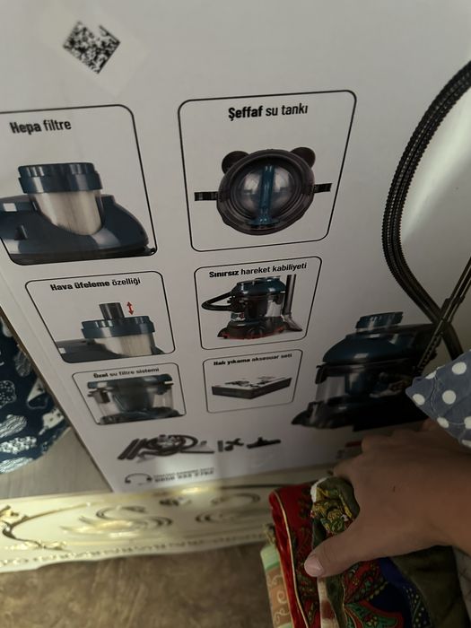 Продаю пылесос арника большая можно пылесосить и мыть ковры