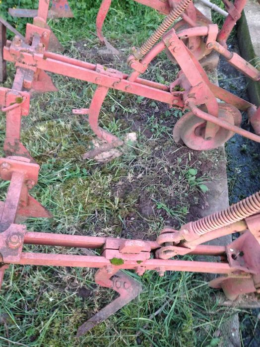 vanzare prasitor porumb sau cartofi pe 3 randuri