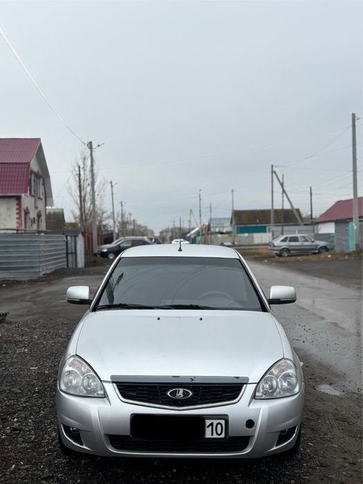Продам приору 2  2014 год