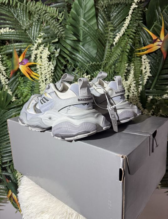Balenciaga Cargo Trainer Grey