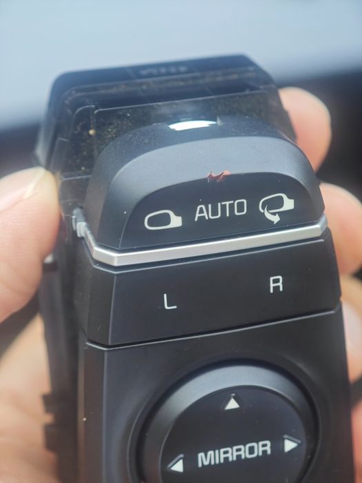 Блок кнопок Kia Optima (4g) или K5 (2g)