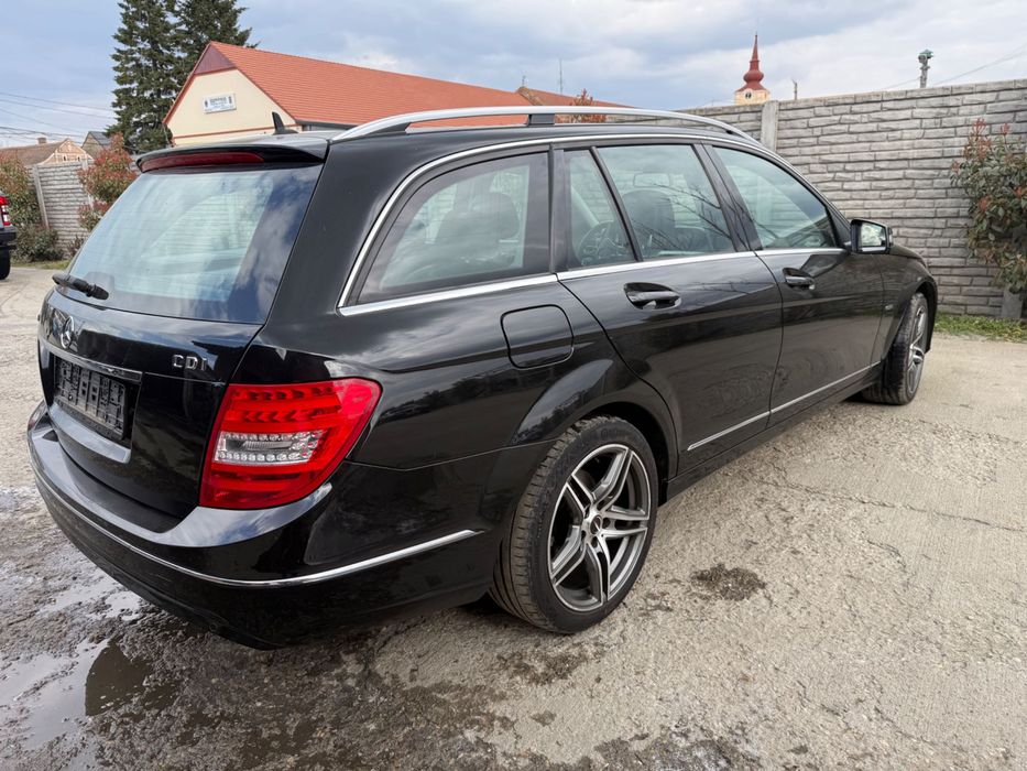 MERCEDES-BENZ C-Class 2011 — imagine 4