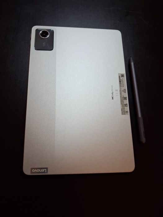 Vând Tabletă Lenovo Tab M11 128 GB, 8 GB RAM (Stare Impecabilă)