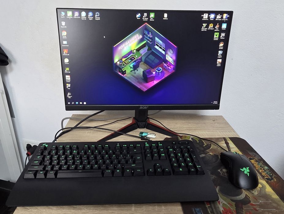 PC Gaming i7 7700K+GTX 1080 8GB/32GB RAM/SSD NVMe Nou/2TB Stocare