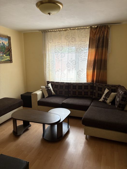 Casă solidă cu teren 1.400 mp, la doar 80km de Bucuresti - 42.000 euro.