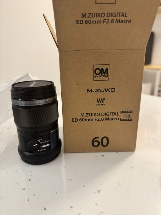 Olympus ED 60mm f2.8 Macro