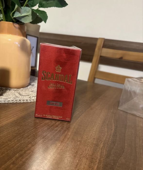 Parfumuri scandal