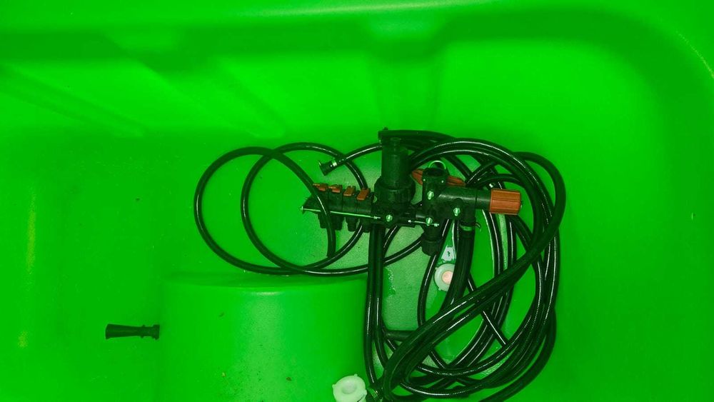 Опрыскиватель 600 литров(Польша)