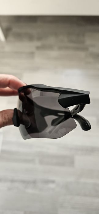 спортивные очки H&M