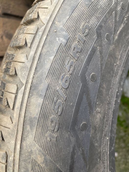 Зимни гуми 15 NEXEN 80лв общо