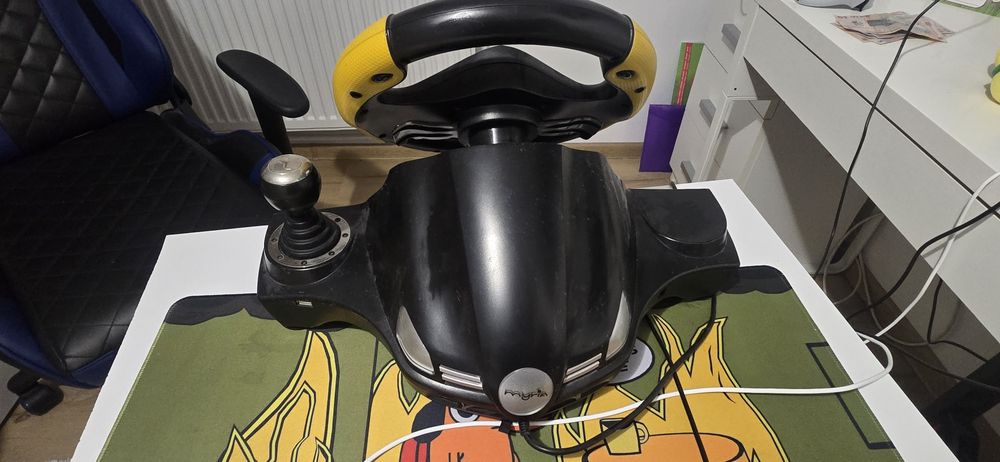 vând volan myria pentru ps4