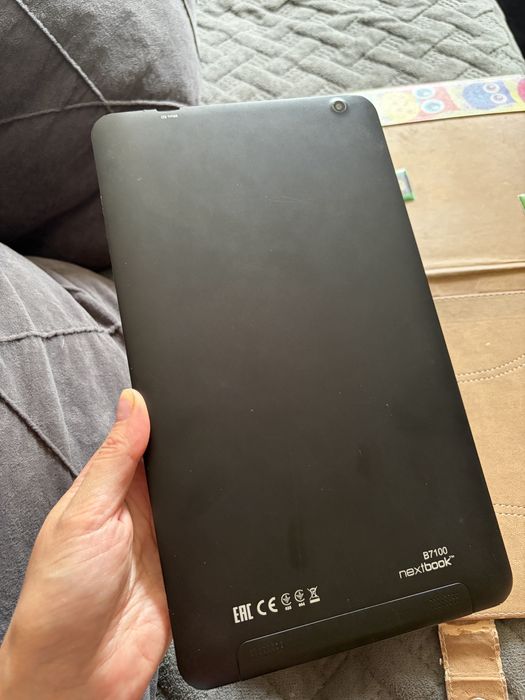 Продам планшет nextbook