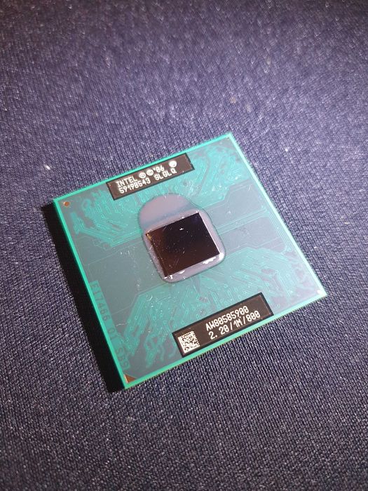 Procesor Intel Celeron 900 – 2.20 GHz, Socket P (478)