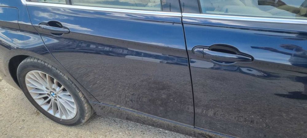 Usa fata spate BMW F30 Imperialblau Brillanteffekt Metallic A89