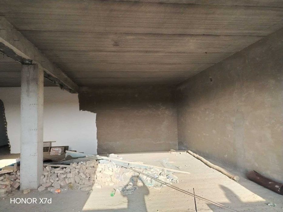 Buxoro shahar hududida bino sotiladi