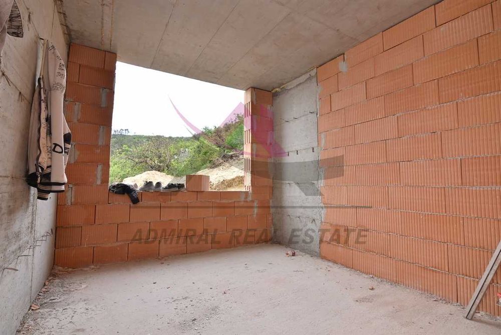 Продава се Тристаен апартамент в Варна, Възраждане 3 - 71 кв.м за 1691 €/кв.м - Снимка #2