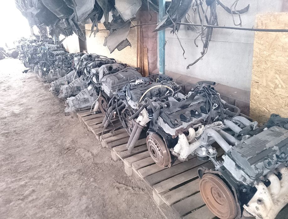 Ауди С4. Мерседес 124.