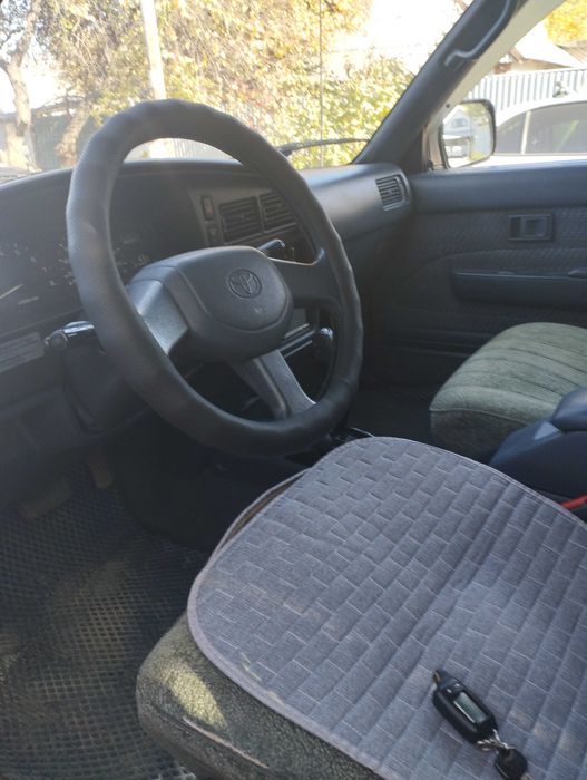 Продам джип фораненер