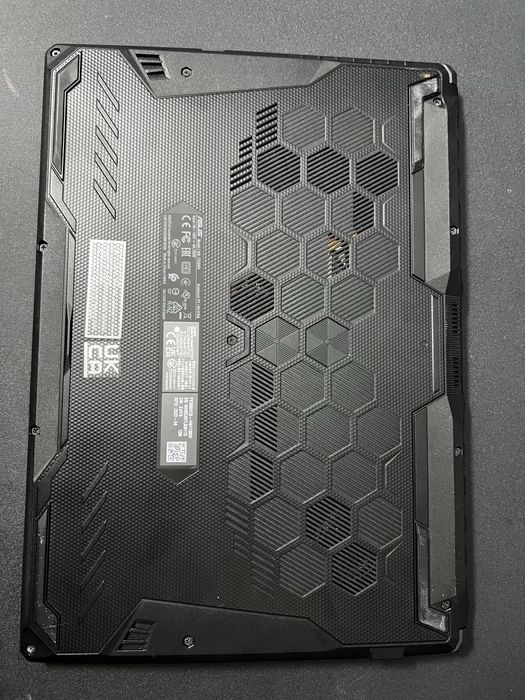 Laptop Gaming Asus f15 24 ram impecabil